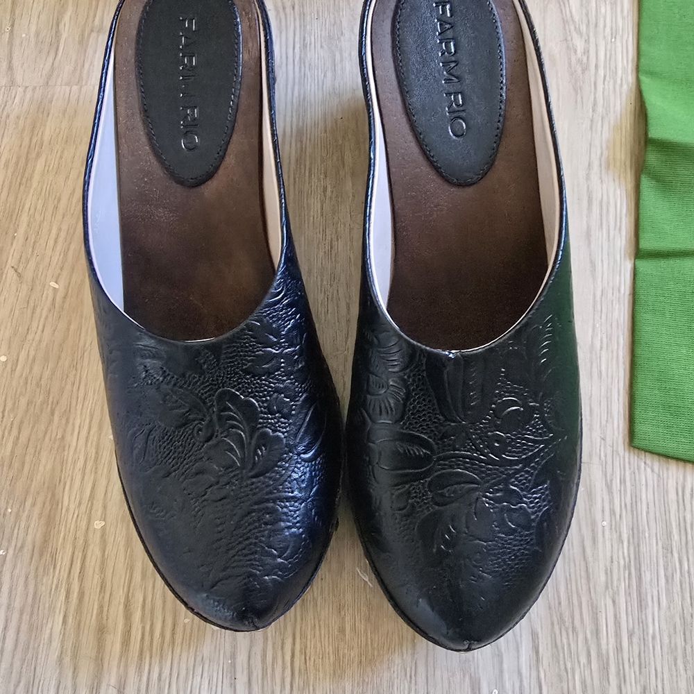 FARM Rio Black Embossed Wedge Clog - Picture 3 of 5